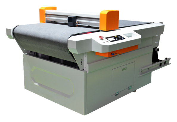 GR6090F Auto Fed Flatbed Digital Cutter
