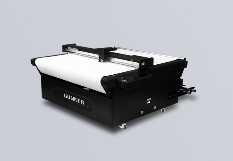 Auto-feeding Flatbed Digital Cutter